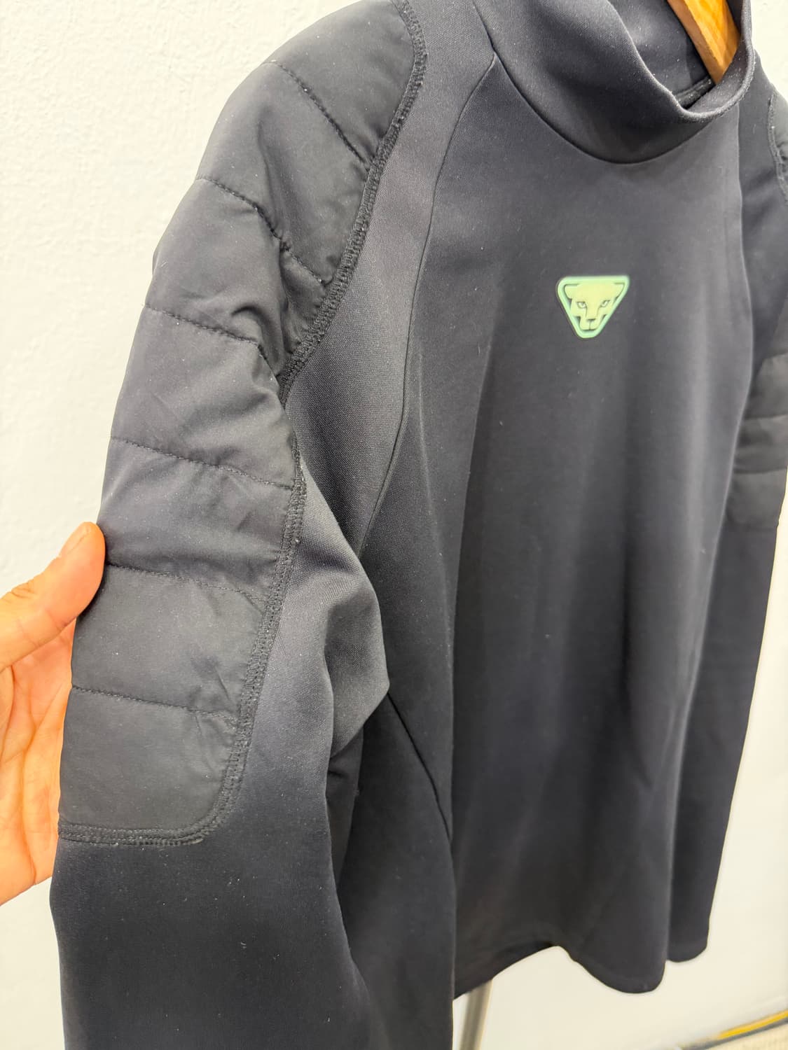 정품) 다이나핏 남성 기모 긴팔 티셔츠 M 상품이미지4