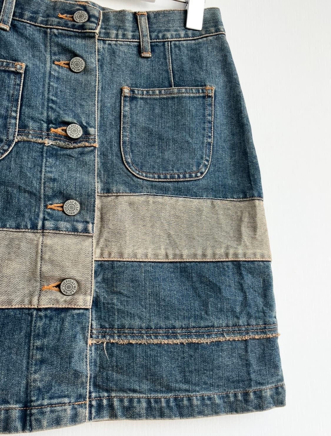 패치워크 버튼 데님 스커트 상품이미지5