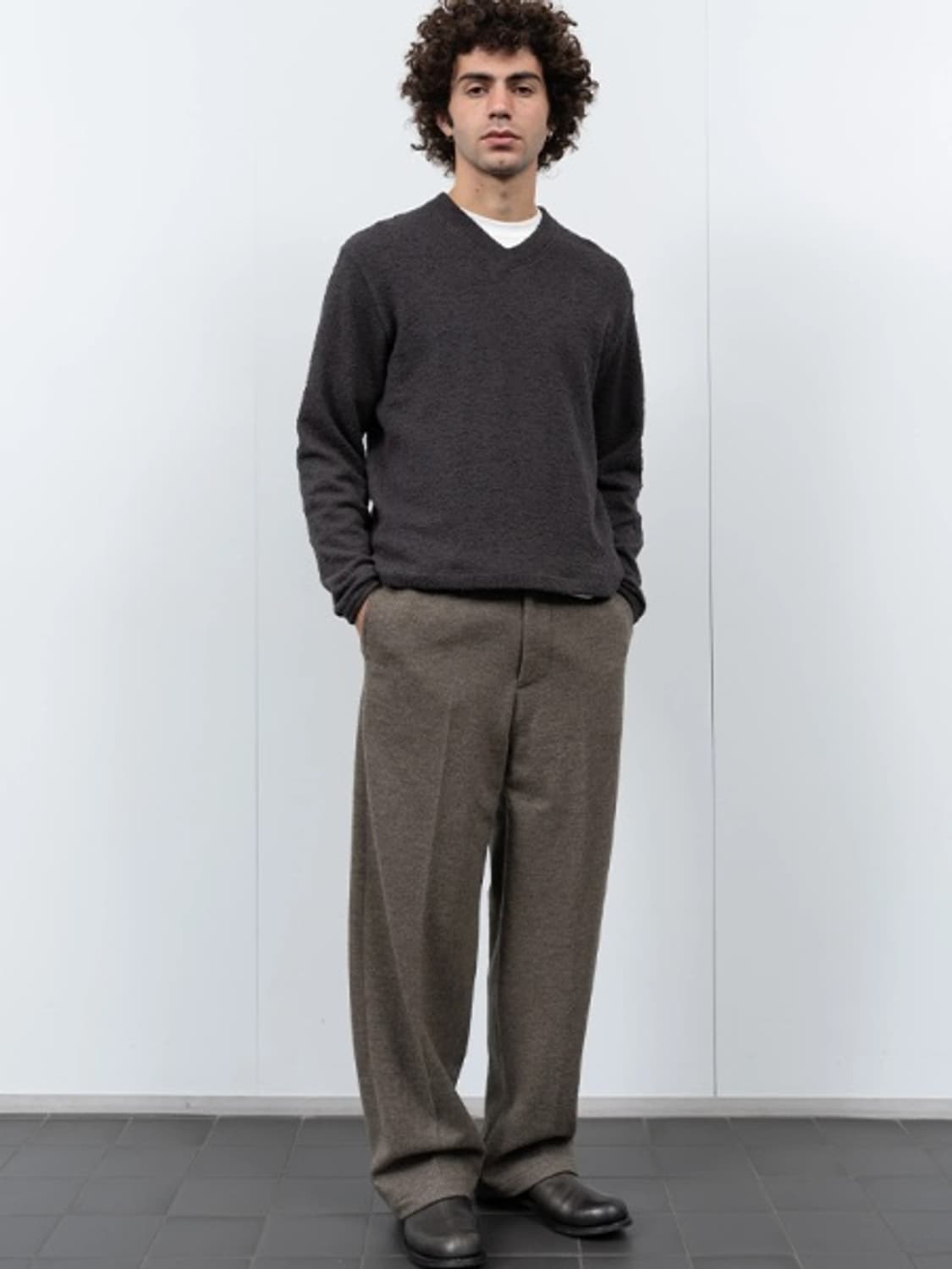 LADY WHITE CO. 'TEDDY HIGH V-NECK' 40 상품이미지1