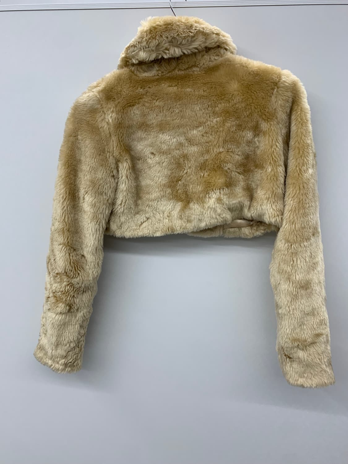 리즈리사 크롭 퍼자켓 상품이미지4