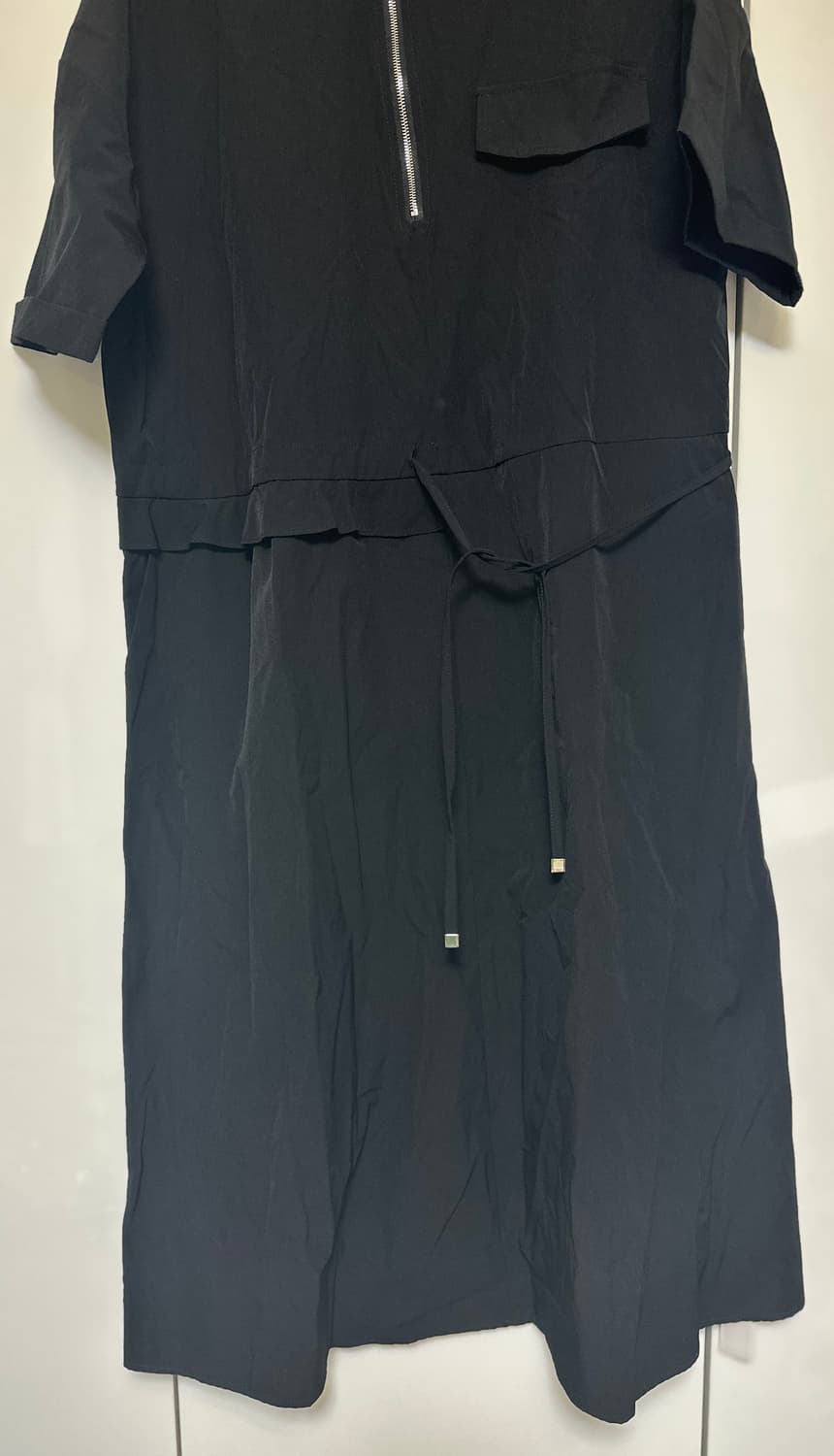 블랙 하프넥 지퍼 반팔 바스락원피스  상품이미지3