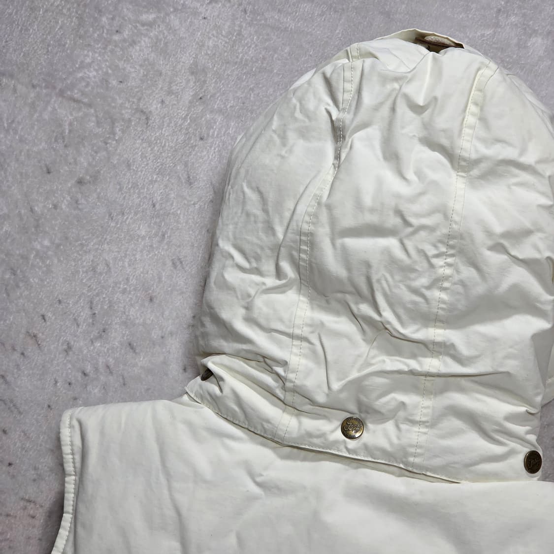 지프 덕다운 화이트 패치 패딩 베스트 상품이미지6