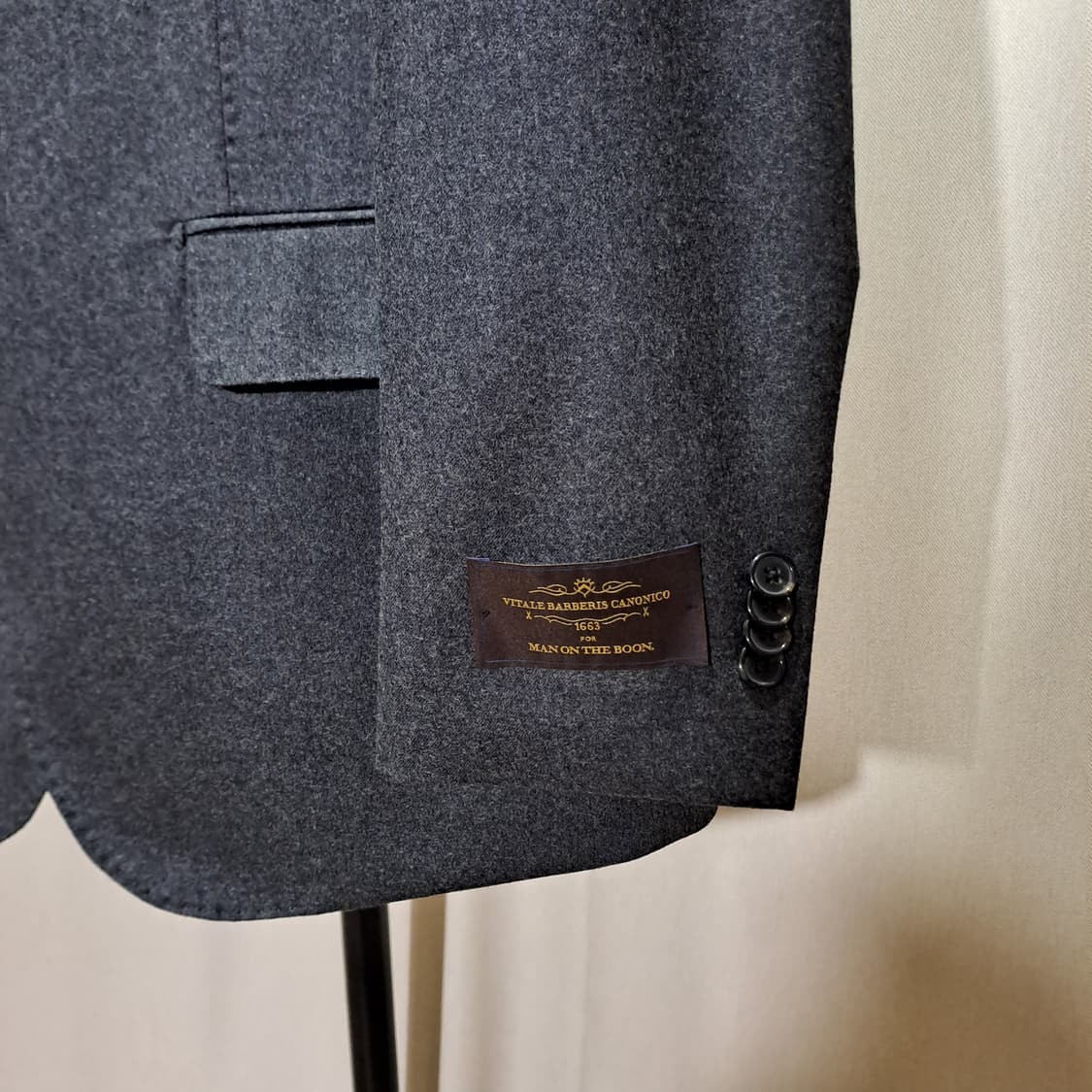 (새상품급) 맨온더분 까노니꼬 그레이 블레이저 50 B496 상품이미지3