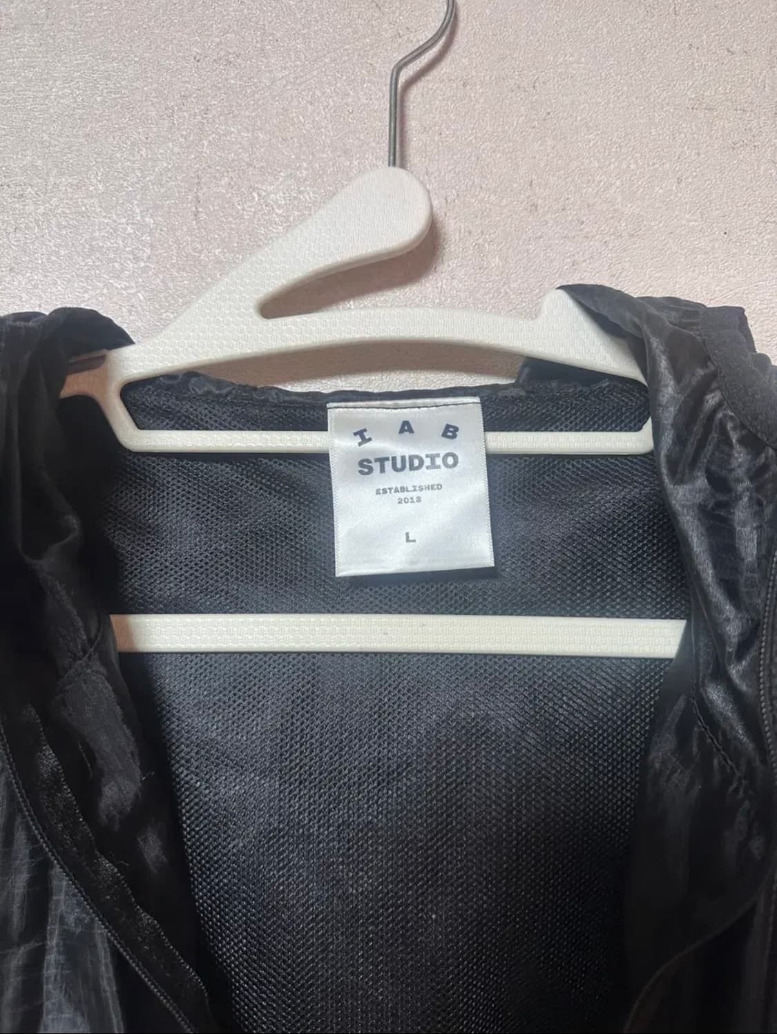 아이앱 스튜디오 바람막이 L 상품이미지4