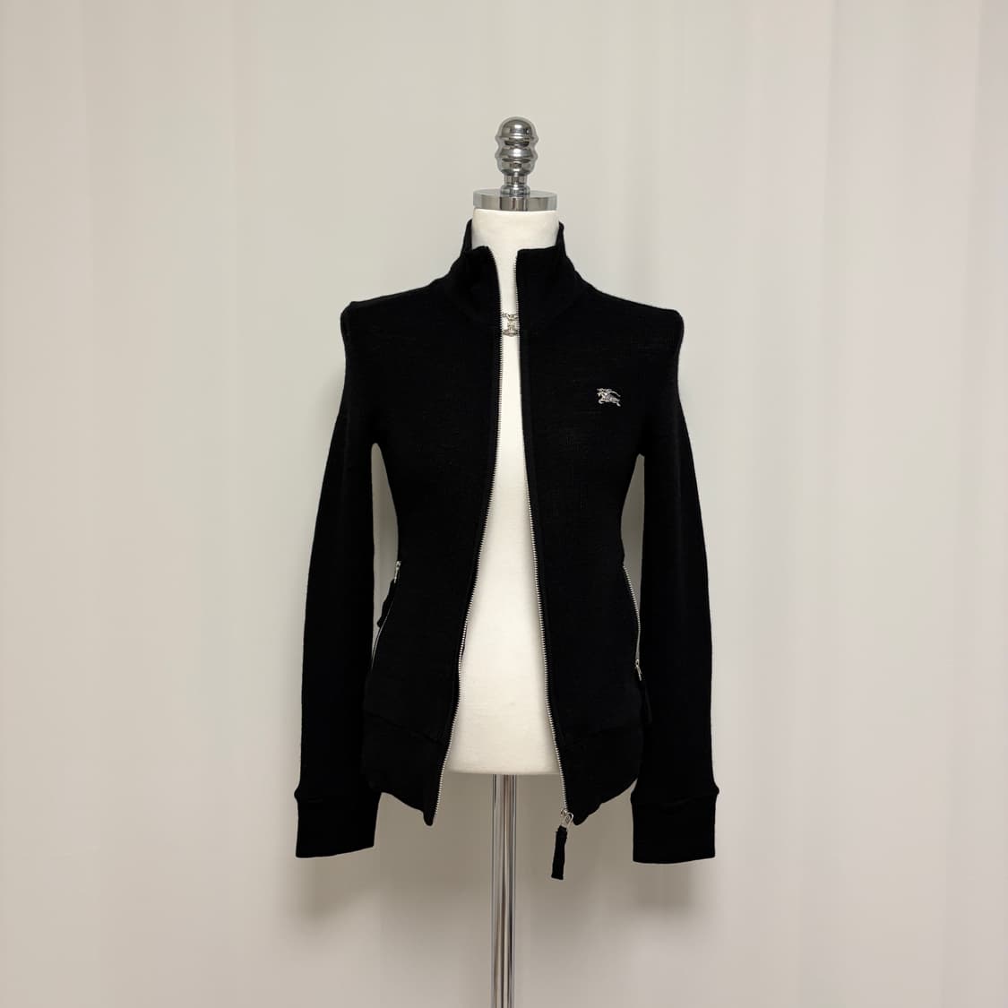 버버리 울 니트 집업 가디건 블랙 상품이미지7