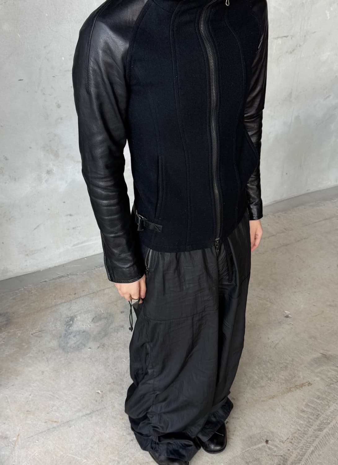 Kazuyuki kumagai attachment 레더 믹스 후드 자켓 상품이미지3