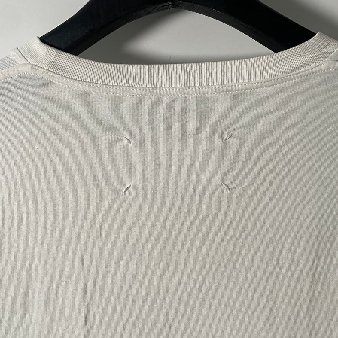 18ss 마르지엘라 스퀘어 화이트 반팔티 (on.809)   상품이미지4