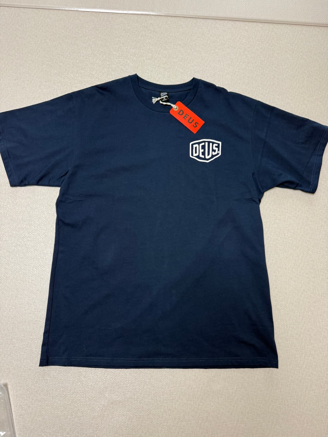 [XXL]데우스 반팔 티셔츠 네이비 상품이미지1