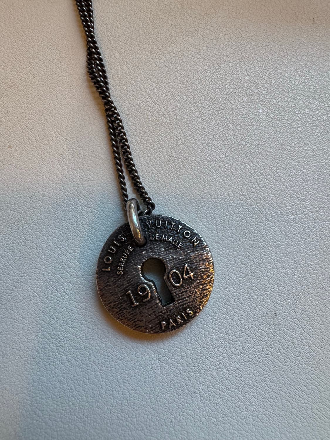 루이비통 엔틱 빈티지 목걸이 (월요일까지 글 올리고 내립니다) 상품이미지1