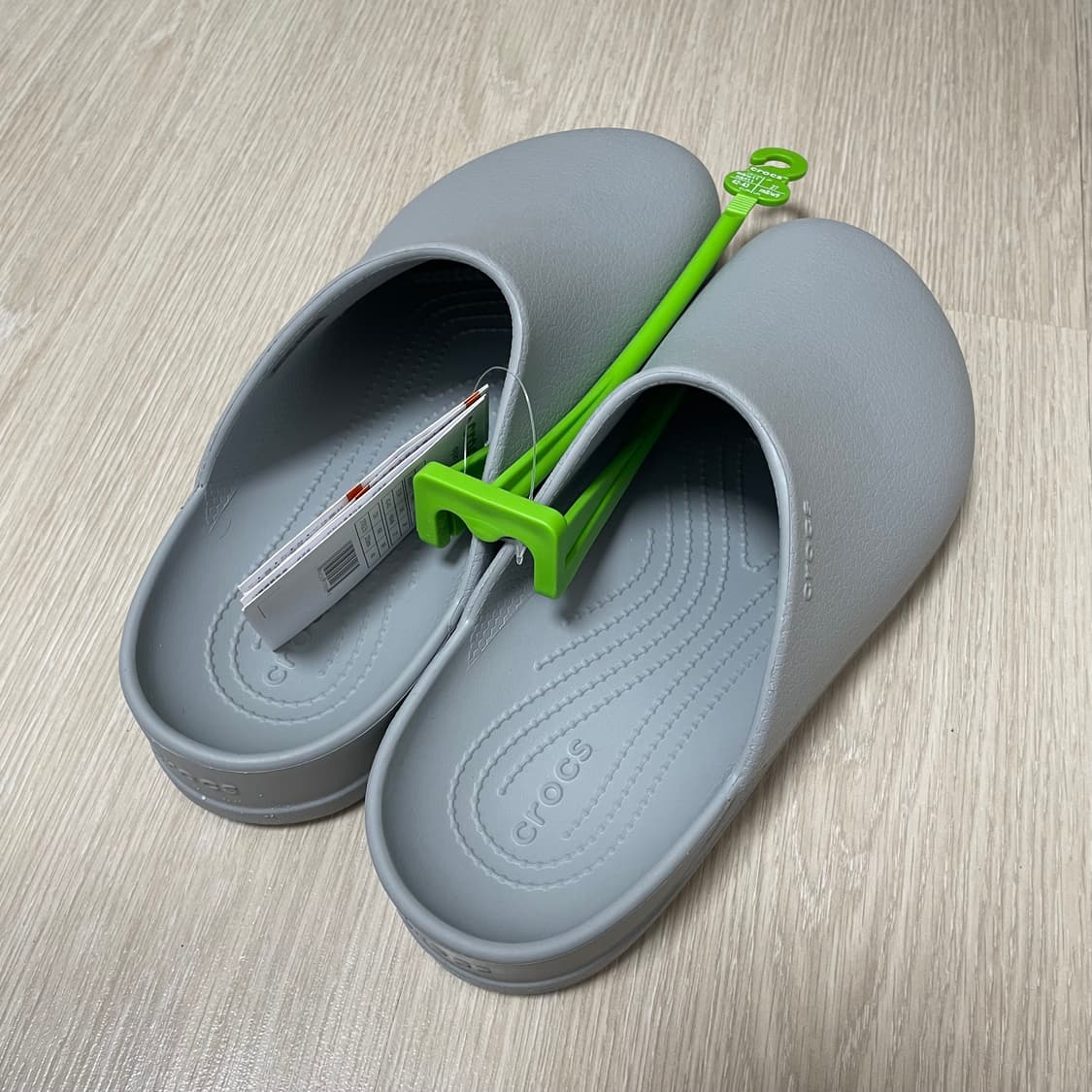 크록스/ 딜런 라이트그레이/ 270 상품이미지5