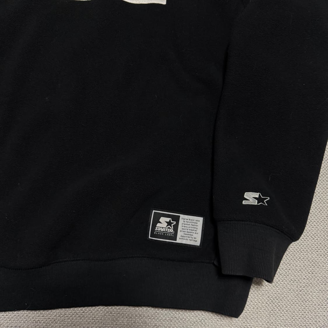 스타터 블랙 라벨 스펠아웃 플리스 맨투맨 상품이미지4