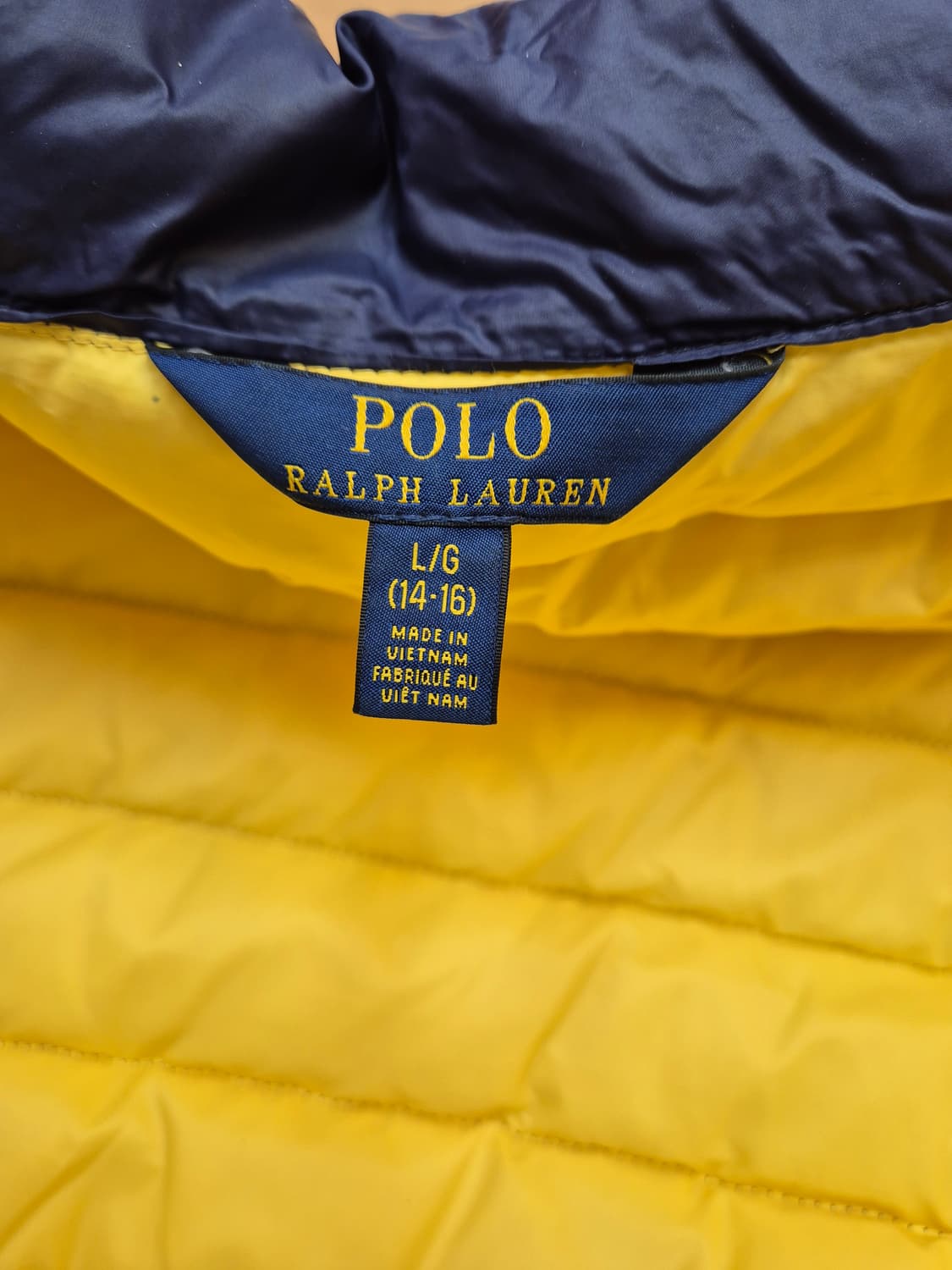 폴로 랄프로렌 남아용 경량 패딩 L사이즈입니다. 14-16세 아이들에게  상품이미지4