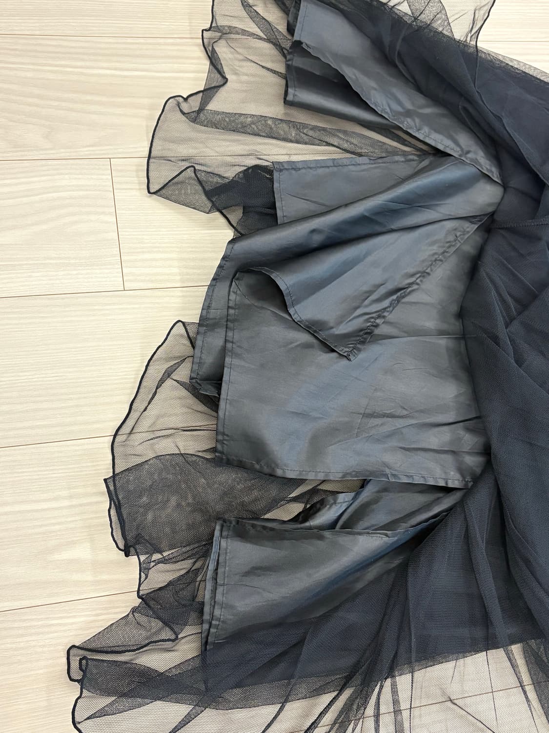 아돌포도밍게즈 블랙 샤스커트 상품이미지2