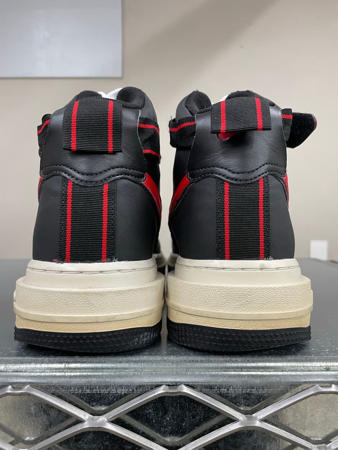 나이키 에어포스 1 부트 블랙 레드 275 (gr-4602) 상품이미지3