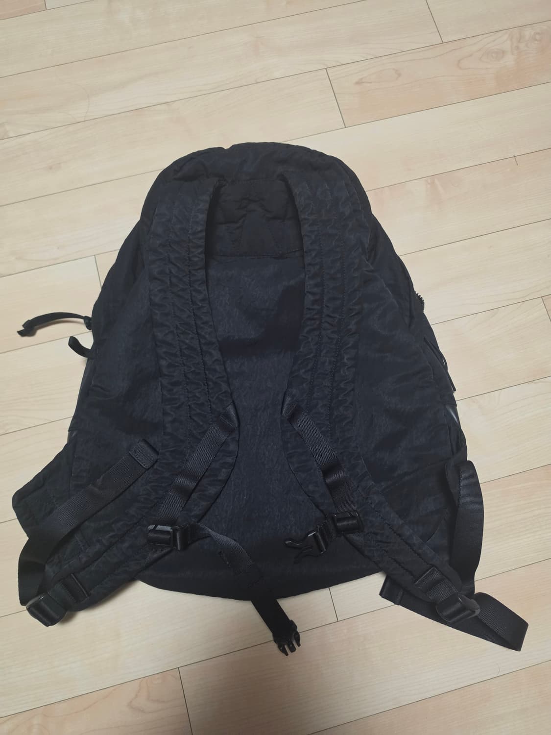 CP컴퍼니 25FW 나일론 백팩 S급 택보유 상품이미지2