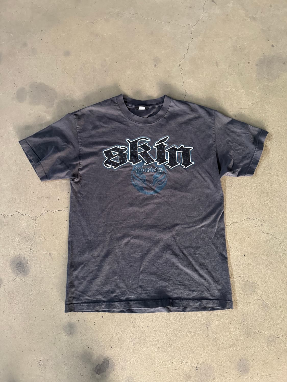 130$ Vintage Y2k Skin industries 티셔츠 XL 상품이미지1