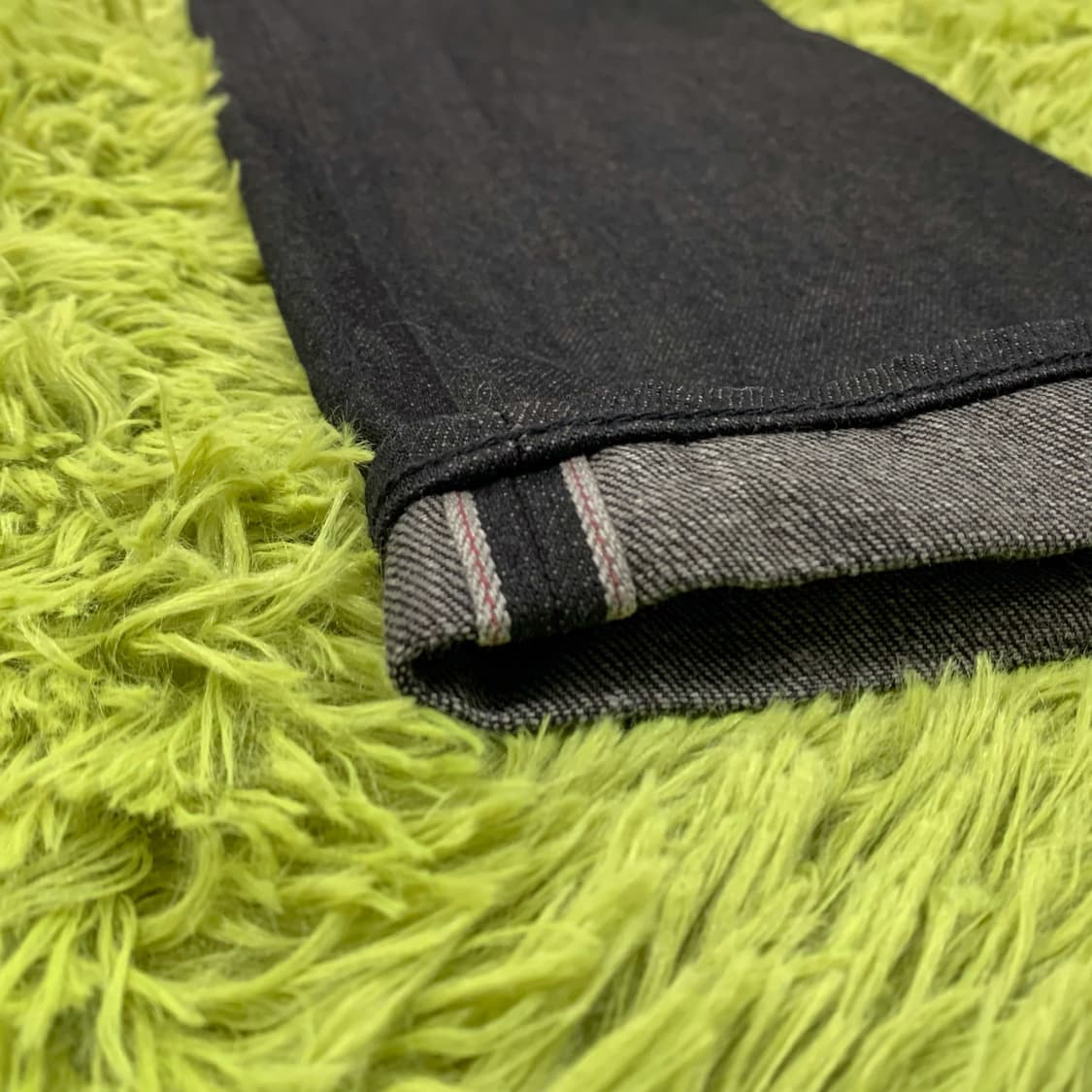 [34] 유니클로 테이퍼드핏 셀비지 블랙진 상품이미지5