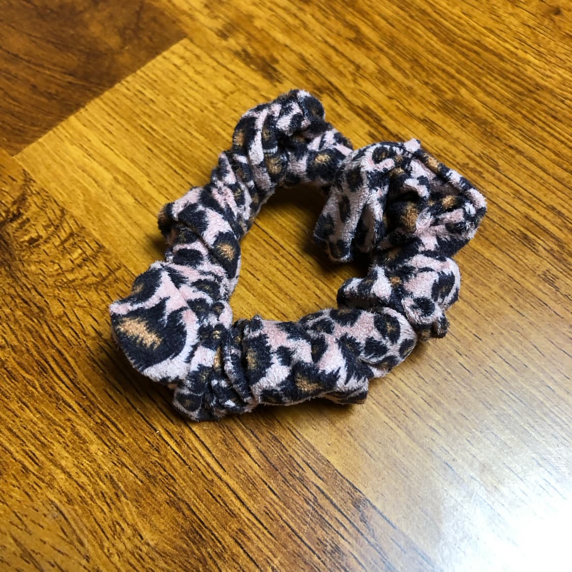 핑크 호피 스크런치 🔖  상품이미지3