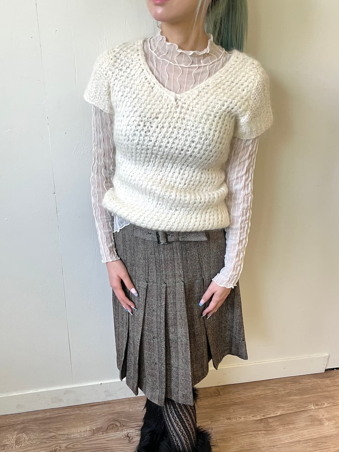 lNED 모헤어 크림 스웨터 상품이미지6