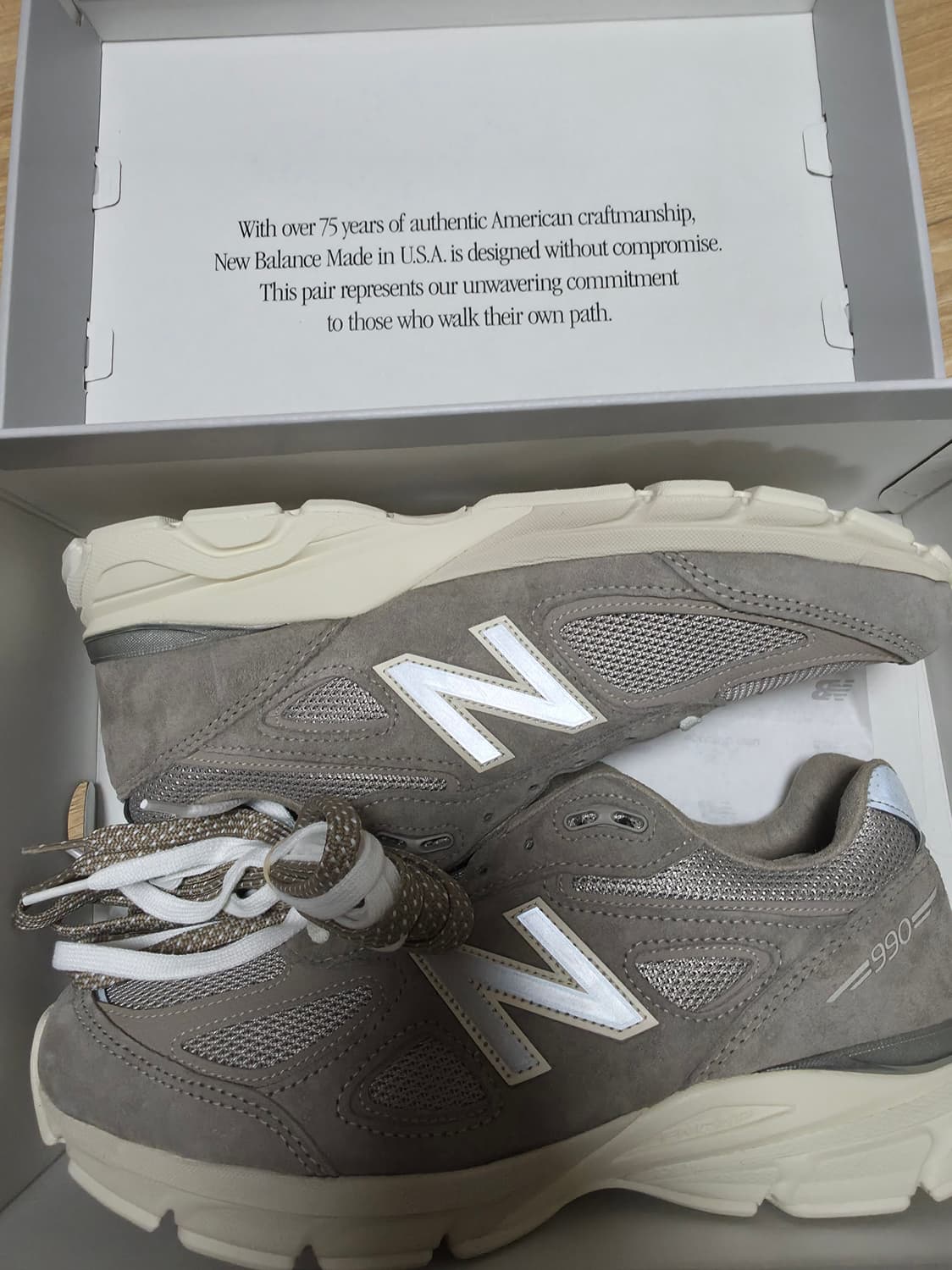 뉴발란스 x 키스 990v4  문락 275 상품이미지2