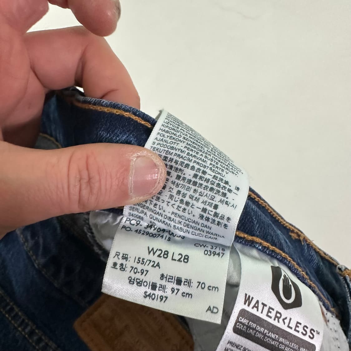 우먼M-L 리바이스 빈티지워시드 웻지스트레이트핏 버튼플라이 크롭데님팬츠 상품이미지3