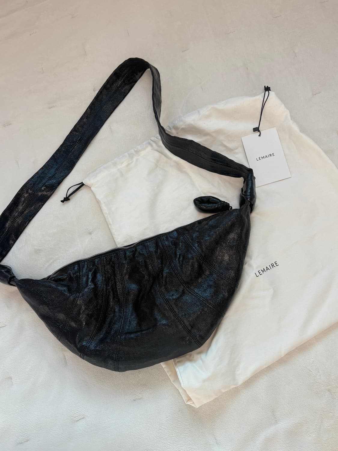 르메르 코티드린넨 크루아상 범백 블랙 m 미디엄 상품이미지1