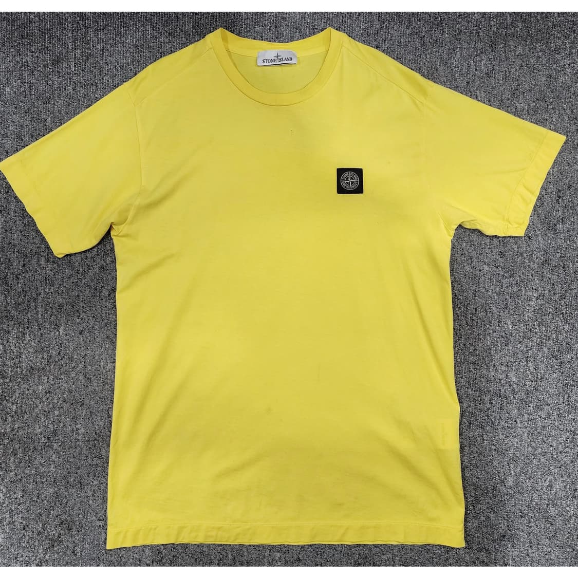 스톤아일랜드 로고 패치 반팔티 M 상품이미지1