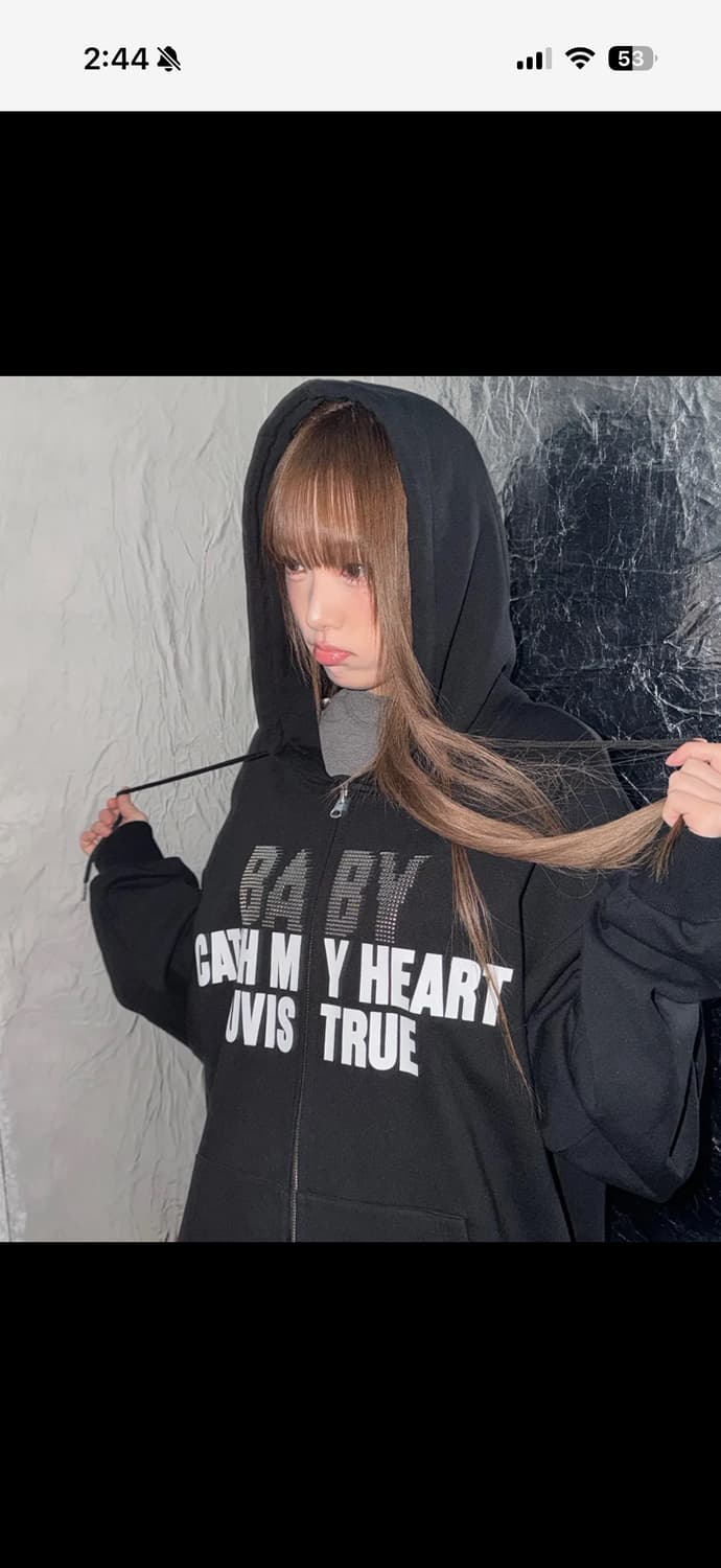 러브이즈트루x예나 후드집업 상품이미지2