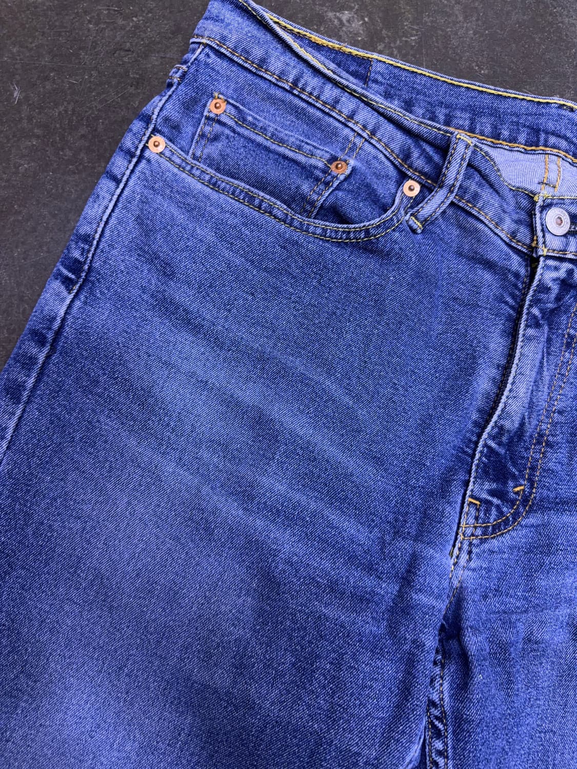 리바이스 514 스트레이트핏 중청 워싱 블루 데님팬츠 34 상품이미지4