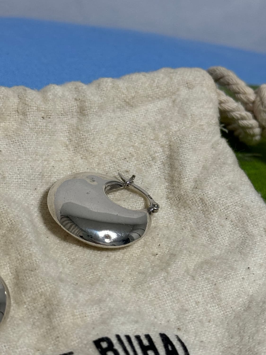 Sophie buhai classic cowbell earrings 상품이미지5