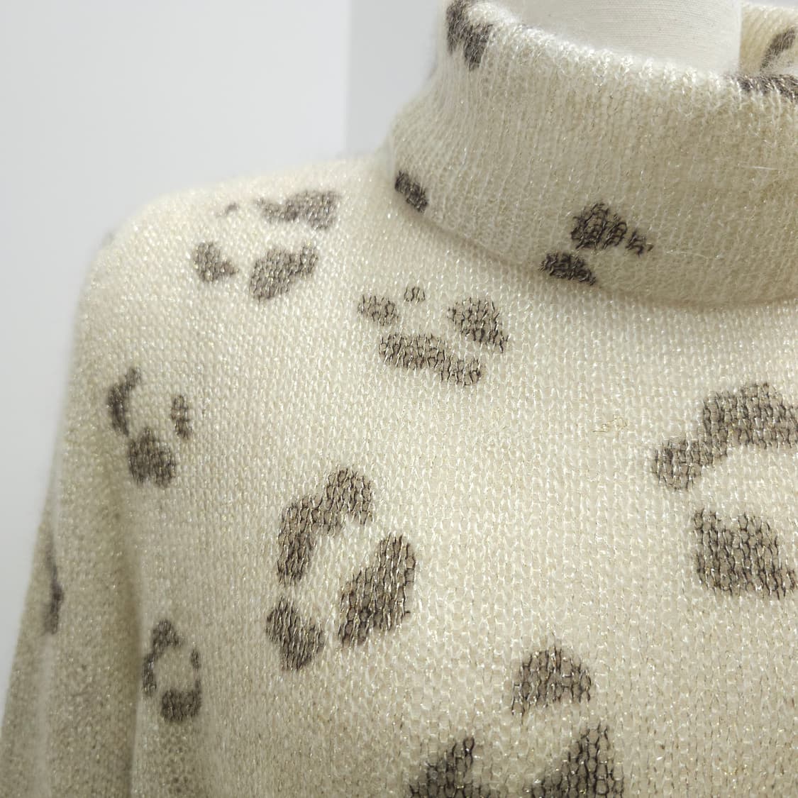 모헤어 레오파드 골드펄 하이넥 니트 상품이미지5