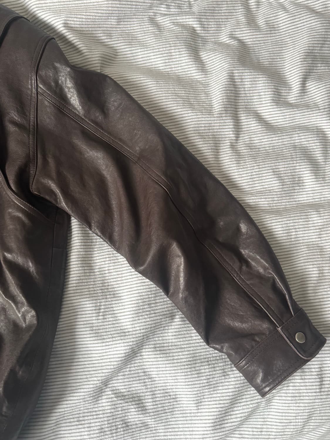 리본빛 카르멘 레더자켓 상품이미지5