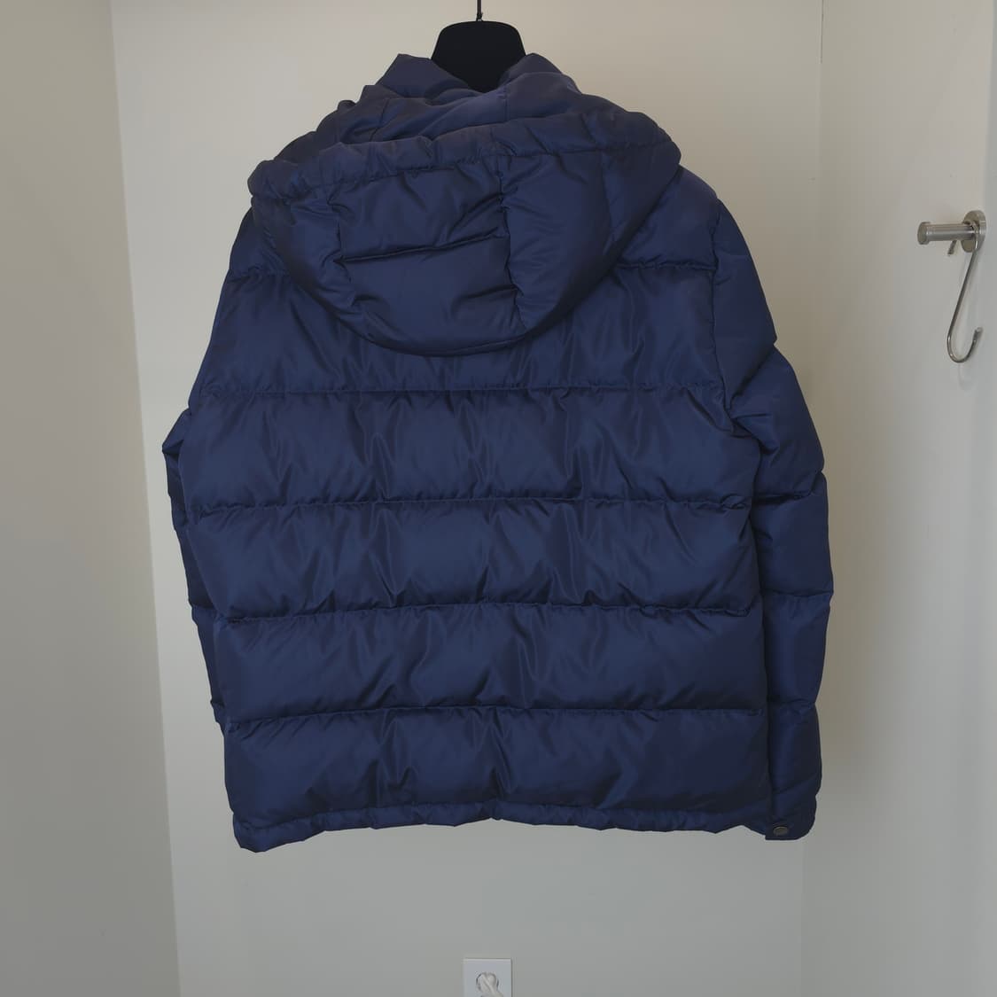 [중고/정품] 발렌티노 나일론 패딩 52 상품이미지2