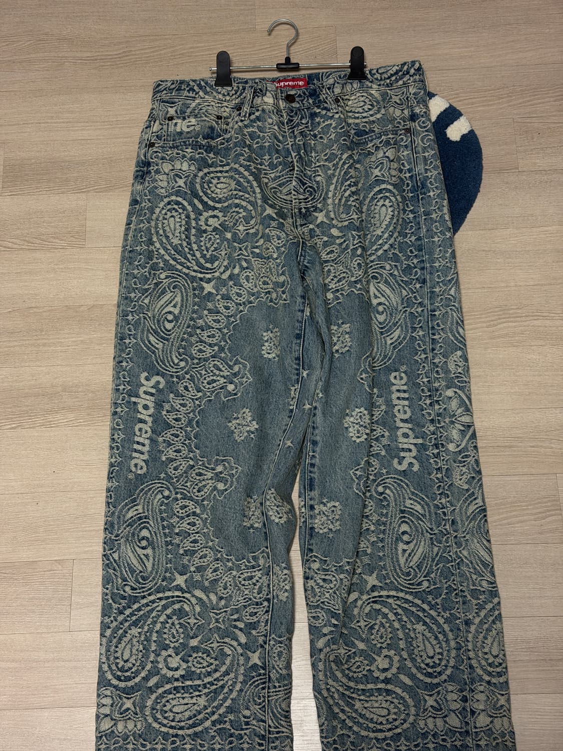 슈프림 반다나 배기진 상품이미지3