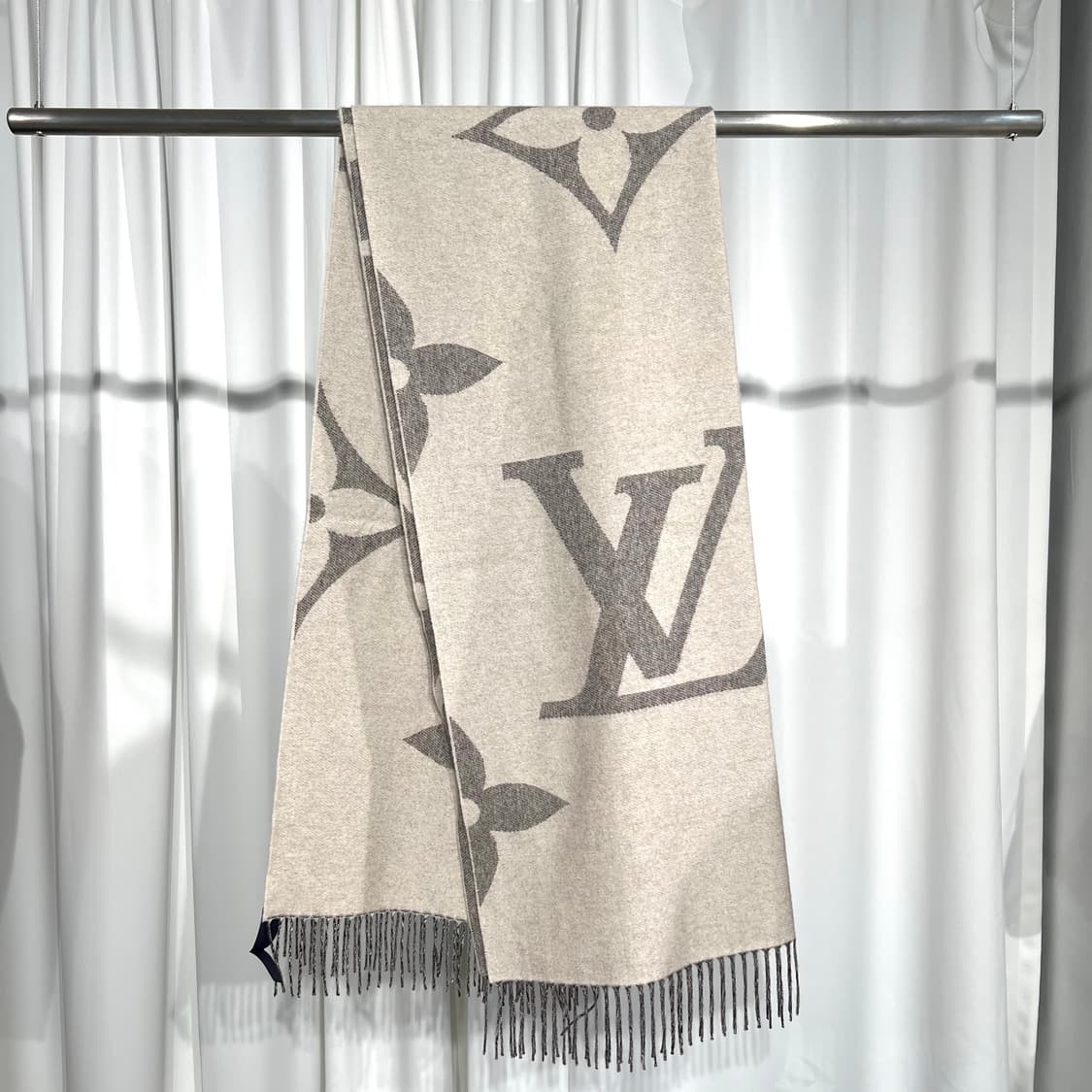 루이비통 자이언트 모노그램 머플러  상품이미지1