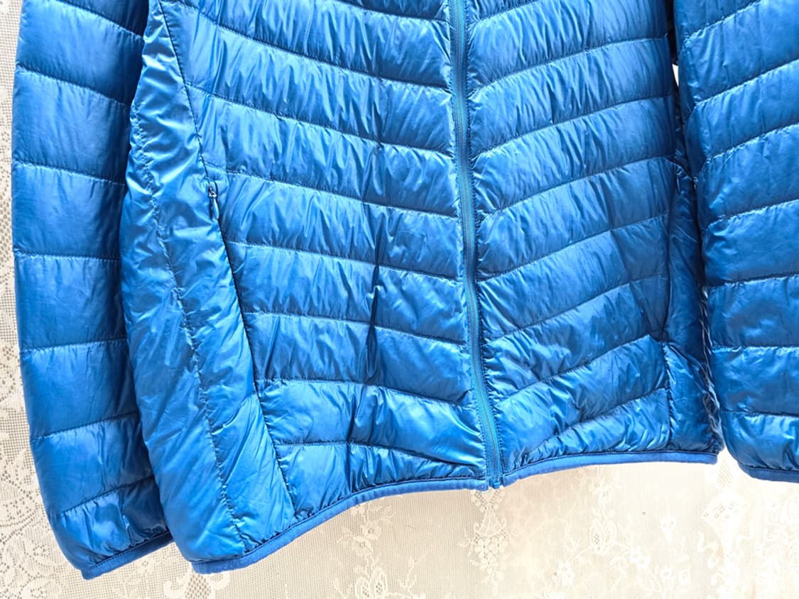 유니클로 후드 경량 패딩 상품이미지3