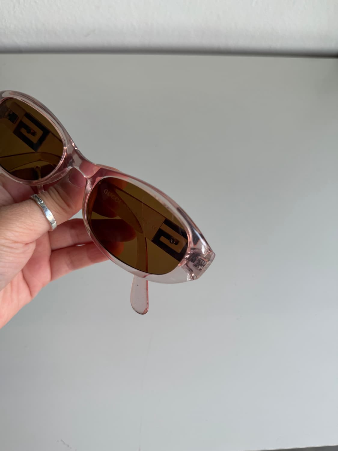 90s 구찌 베이비핑크 프레임 오벌형 선글라스 상품이미지4