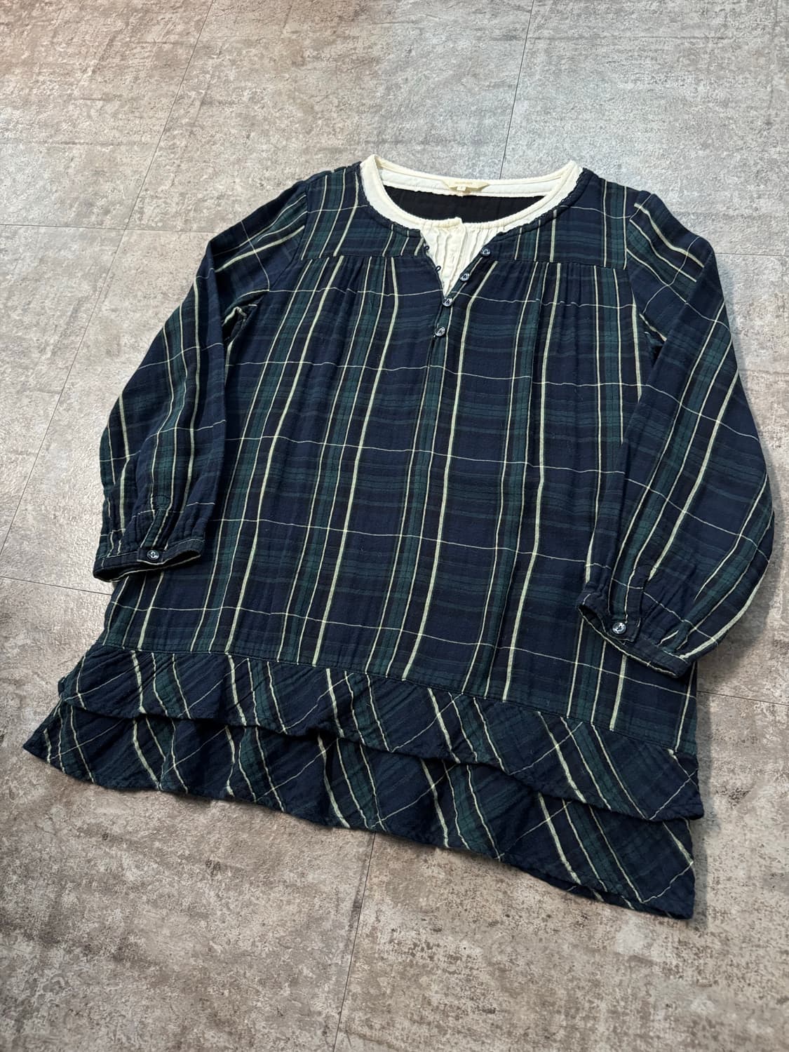 버튼 레이어드 넥 체크 패턴미니 원피스 상품이미지10