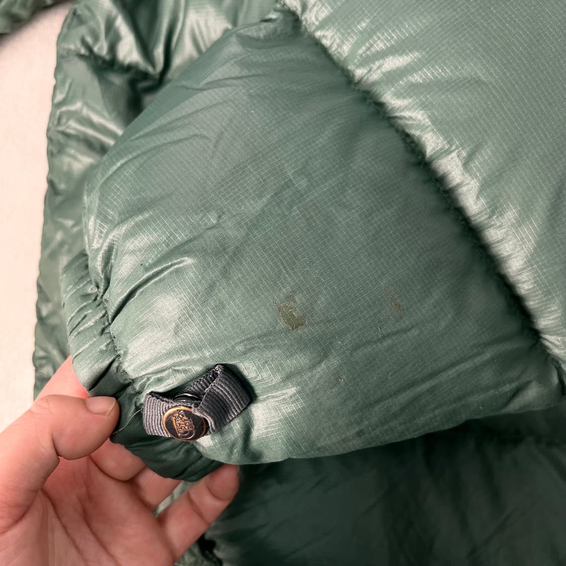 100 노스페이스 1996 눕시 700 카키 패딩 상품이미지6