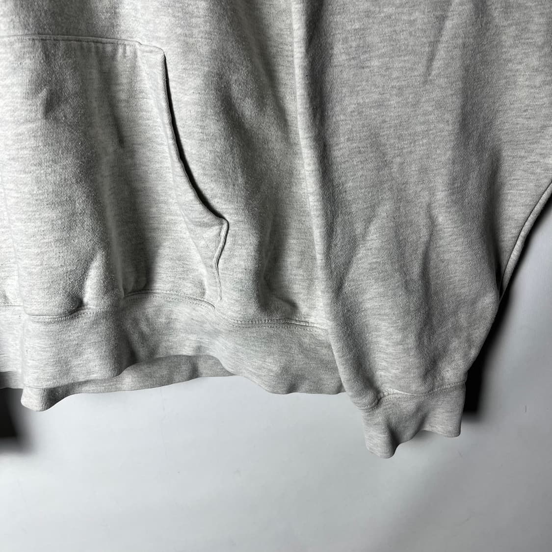 [Fear of God] 피어오브갓 에센셜 1977 후드티셔츠 상품이미지3