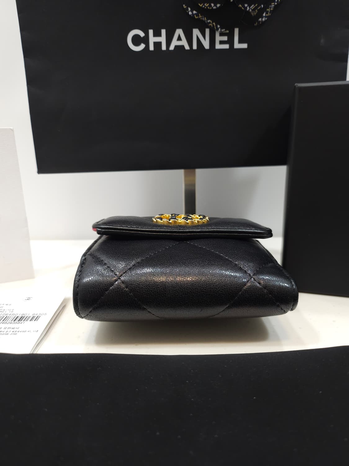 [정품] 샤넬 19 스몰 플랩 지갑 AP1064 상품이미지3