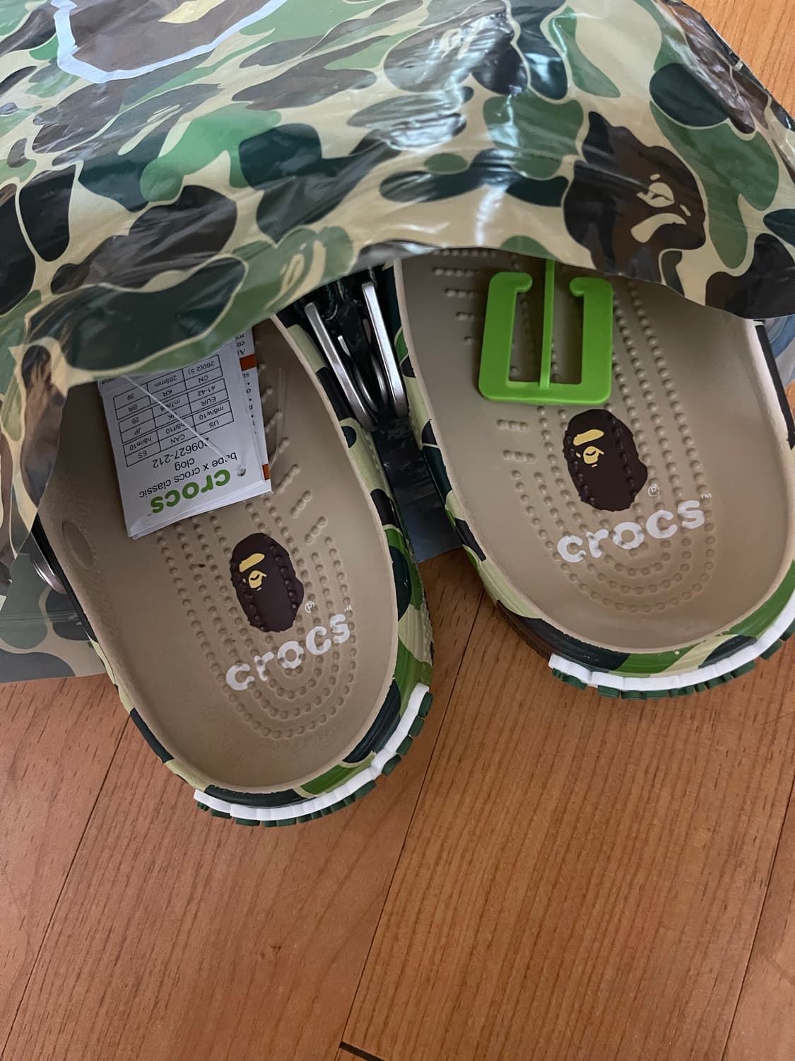 크록스 x 베이프 클래식 클로그 상품이미지5