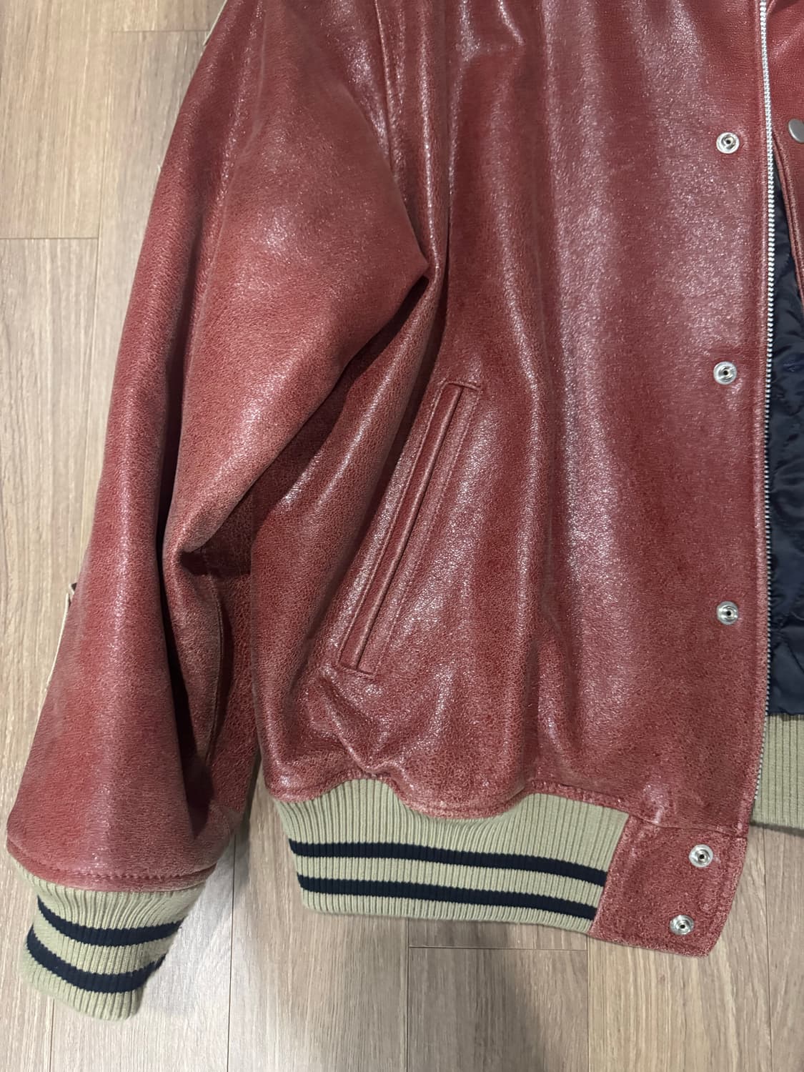 헤리티지플로스 알프레드 레더 스타디움 레드 M 상품이미지3