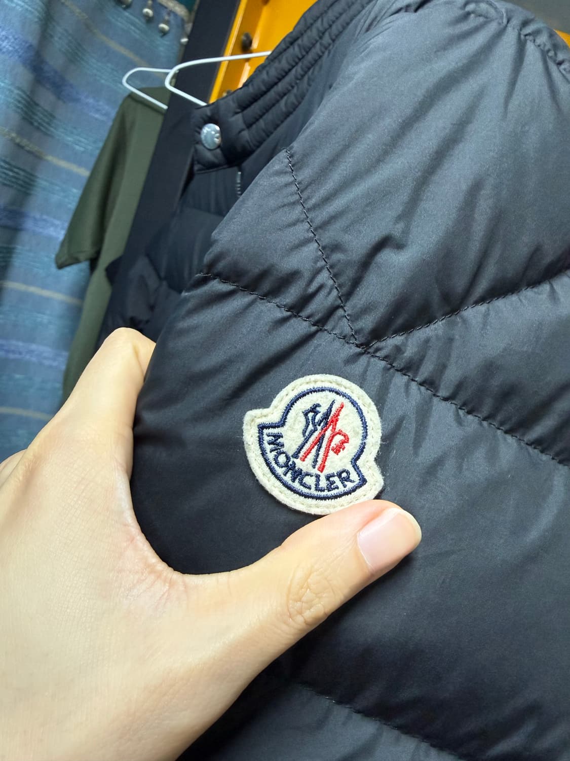 몽클레어 수이레 바이커 패딩 상품이미지3