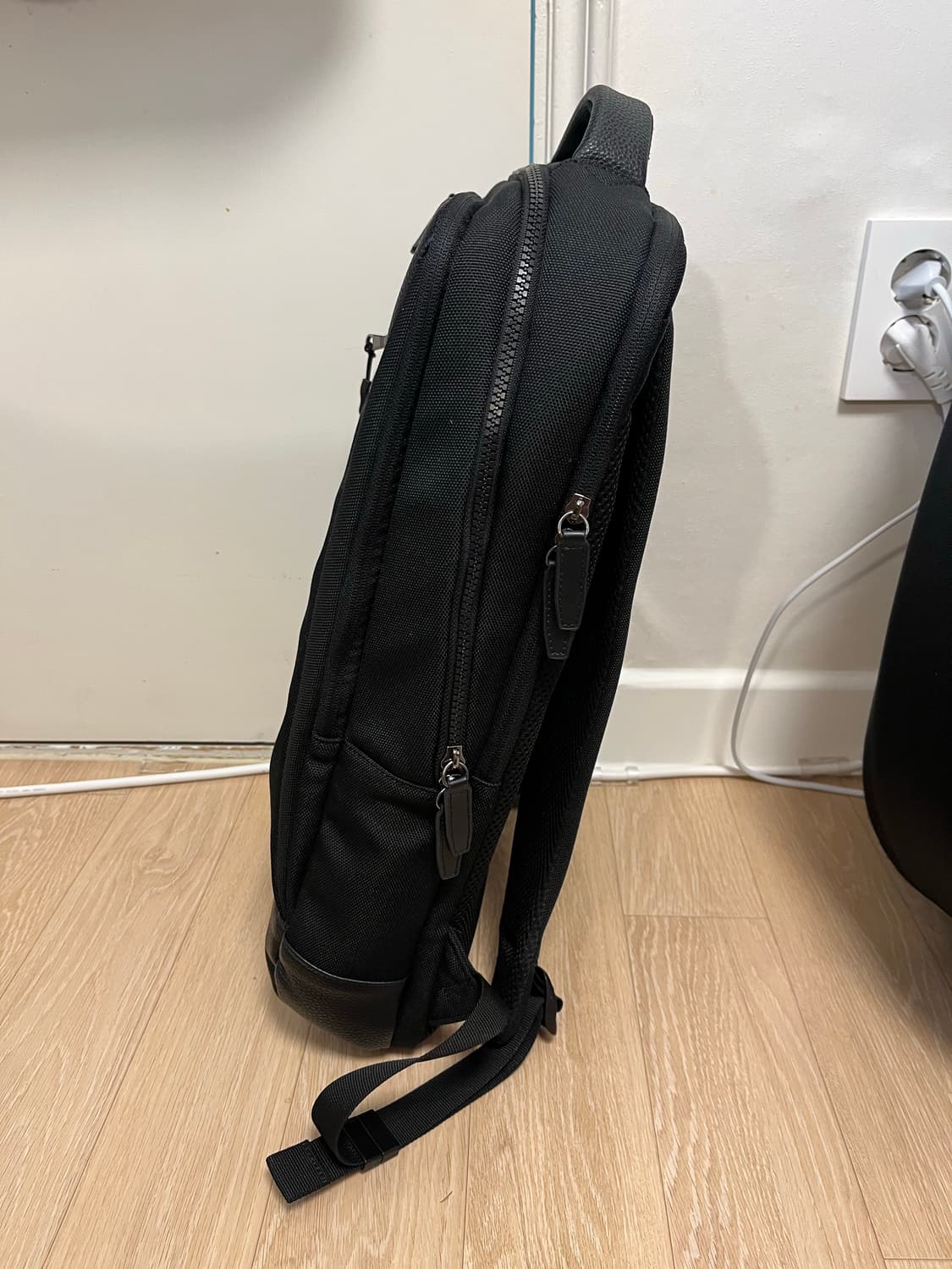 해지스 Hazzys 가죽 블랙 백팩 상품이미지4