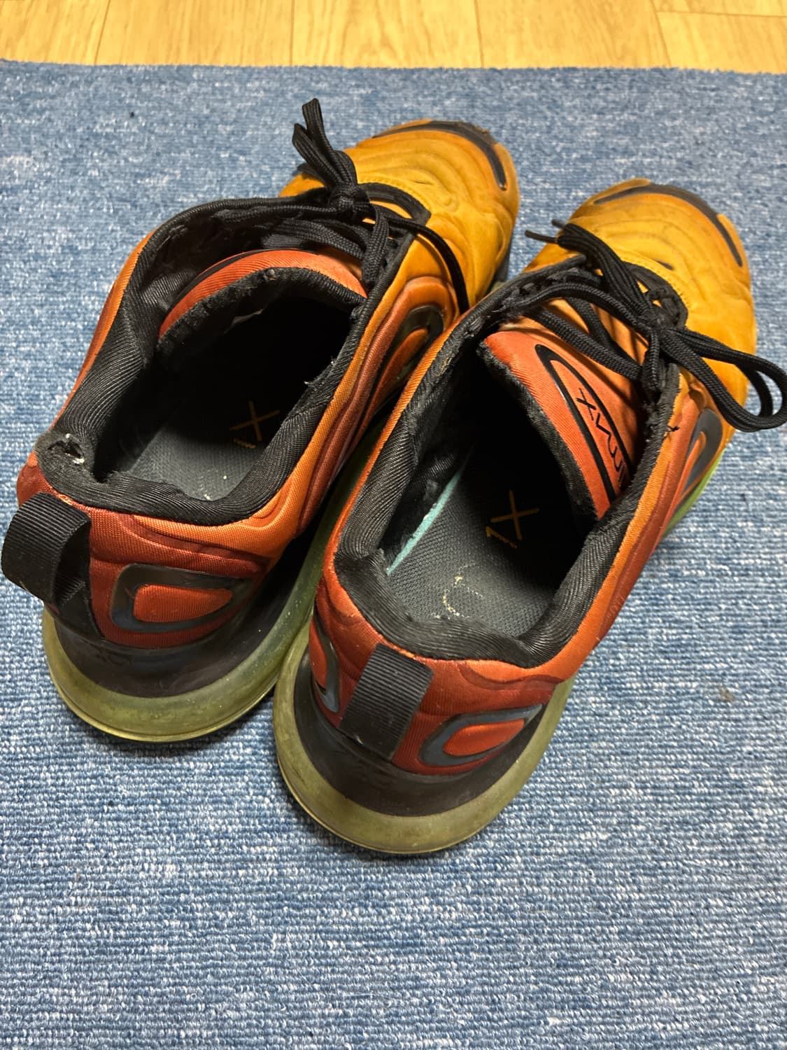 Nike 에어맥스720 선라이즈 상품이미지2