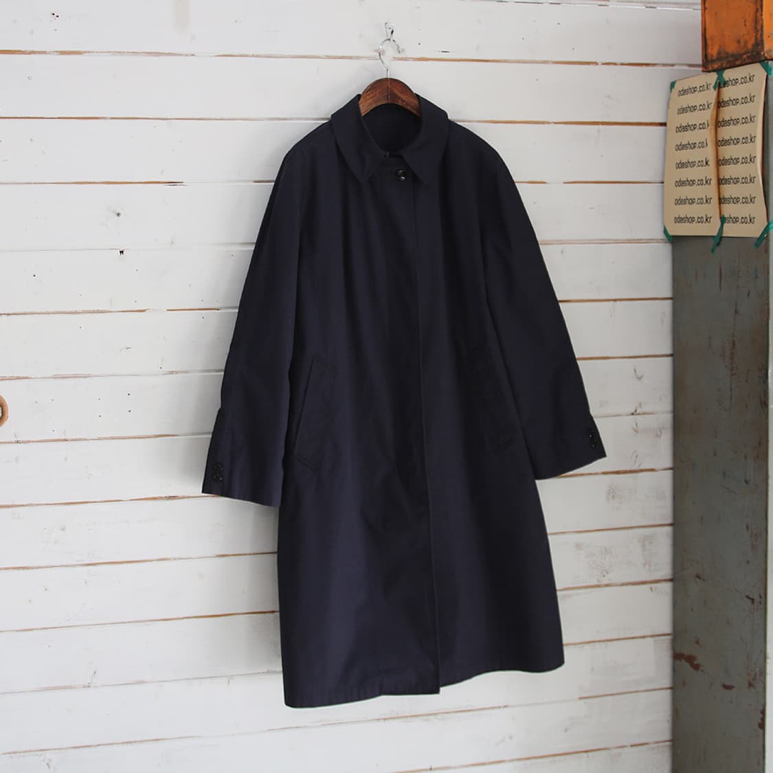 (착용컷) 70's USAF 레인 코트 (여성용 18L) 상품이미지2