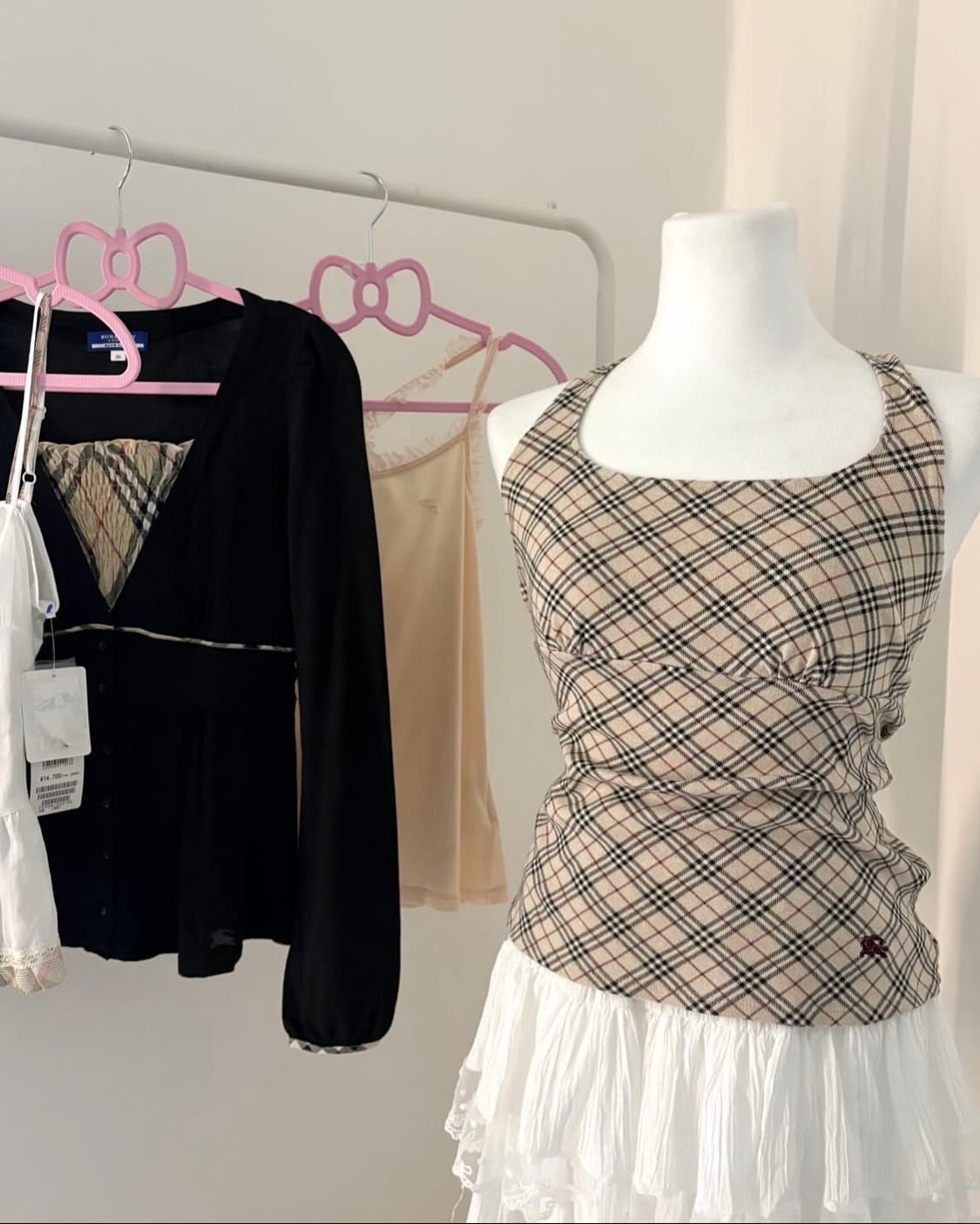 버버리 유일매물 블루라벨 노바체크 홀터넥 민소매 나시 슬리브리스 상품이미지1