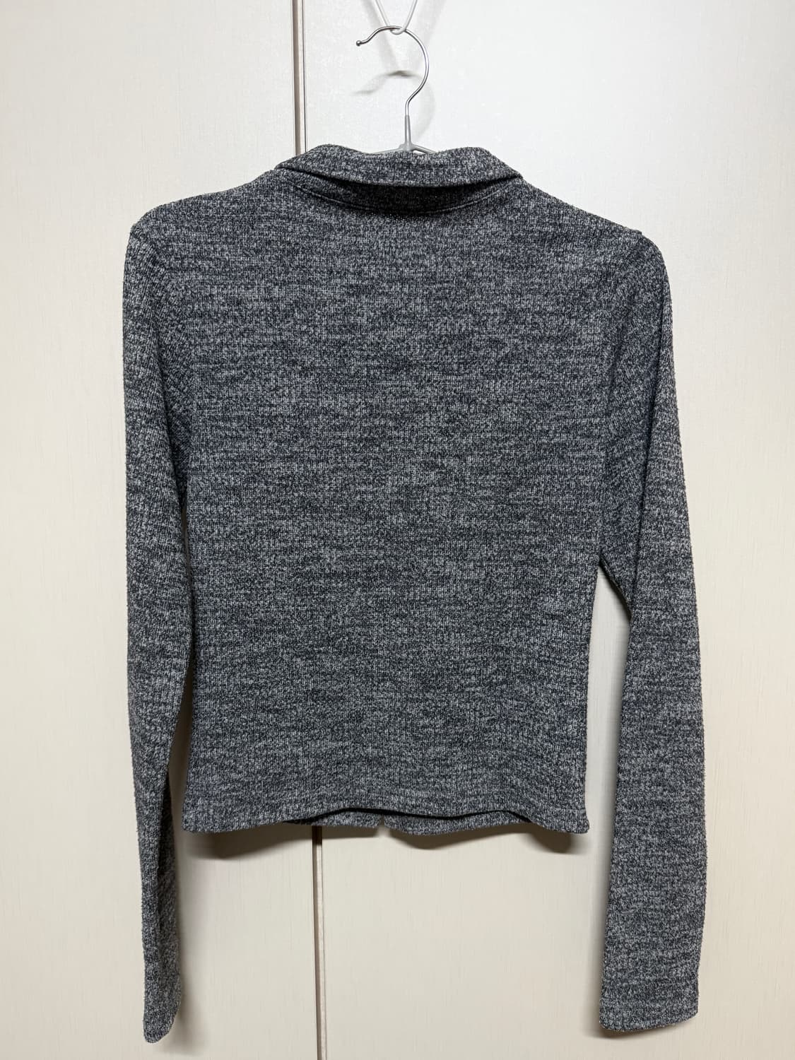 블랙업 닉시 버튼 카라티 상품이미지2