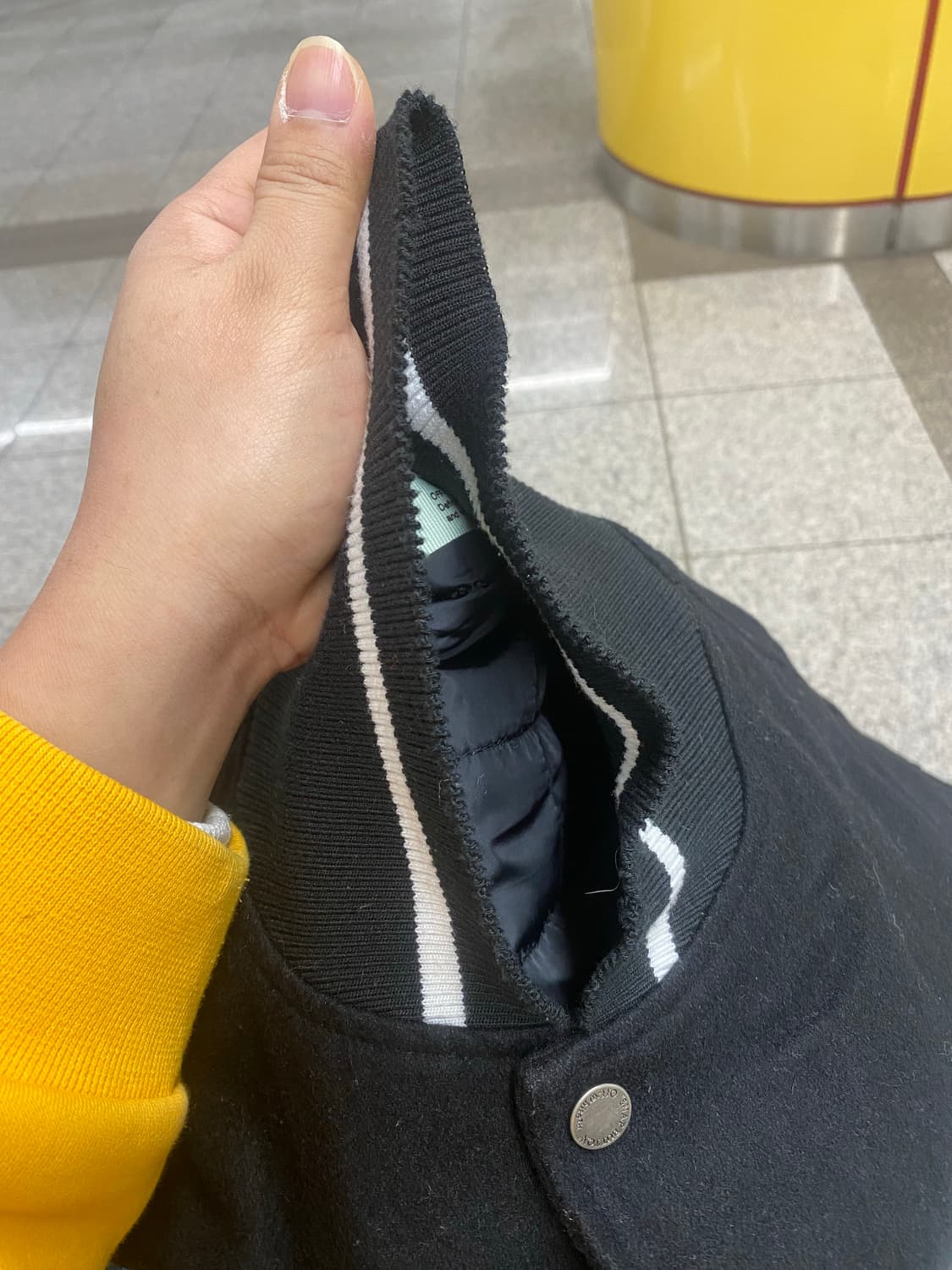 오프화이트 로고 패치 바시티 자켓 상품이미지9